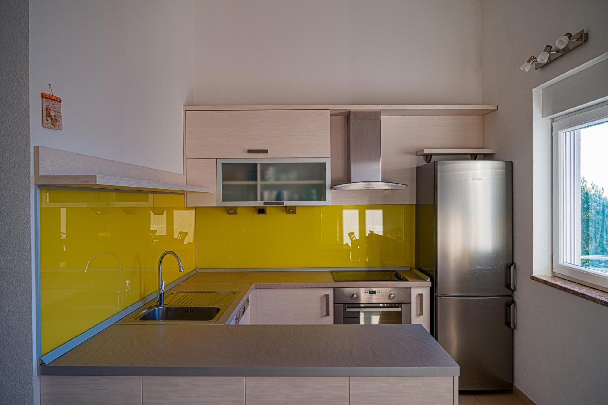 Apartments Sara & Nina オミシュ エクステリア 写真